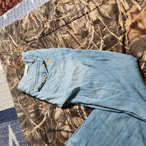 Miss Me Flare Leg Jeans - Picture 1 of 9